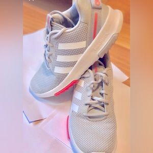 Women’s Adidas Cloud Athletic Shoes 5.5